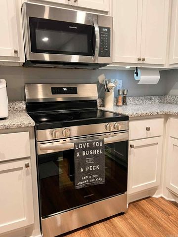 508 and 510 N Oak St, Searcy, AR 72143