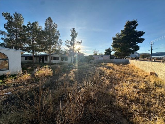 2790 E Jagerson Avenue, Kingman, AZ 86409