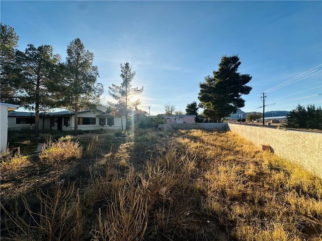 2790 E Jagerson Avenue, Kingman, AZ 86409