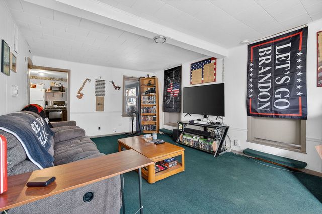 530 E Main Street, Morris, IL 60450