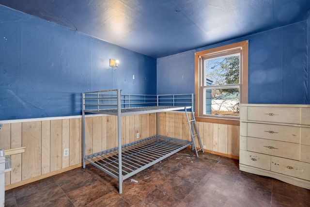 530 E Main Street, Morris, IL 60450