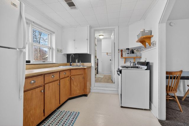 530 E Main Street, Morris, IL 60450