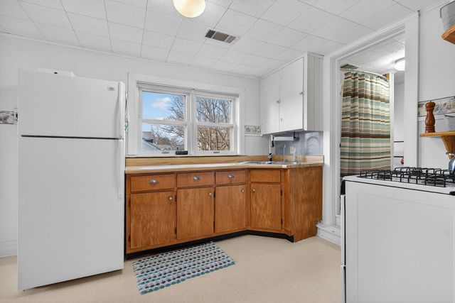 530 E Main Street, Morris, IL 60450