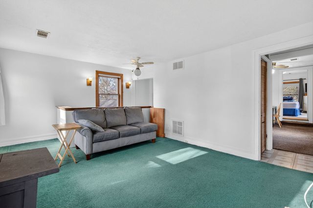 530 E Main Street, Morris, IL 60450