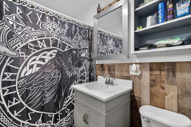 530 E Main Street, Morris, IL 60450