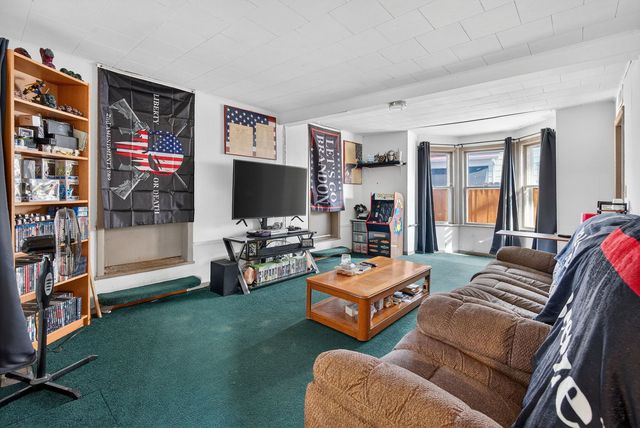 530 E Main Street, Morris, IL 60450