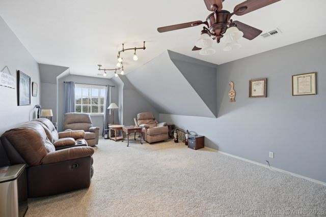 602 Cross Timbers Boulevard, Sapulpa, OK 74066