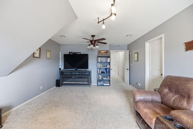 602 Cross Timbers Boulevard, Sapulpa, OK 74066