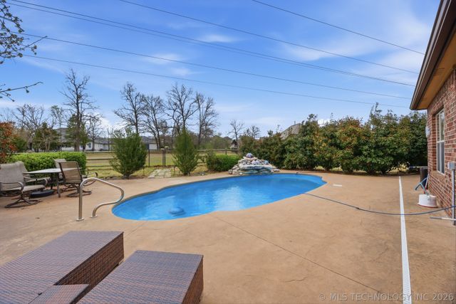 602 Cross Timbers Boulevard, Sapulpa, OK 74066