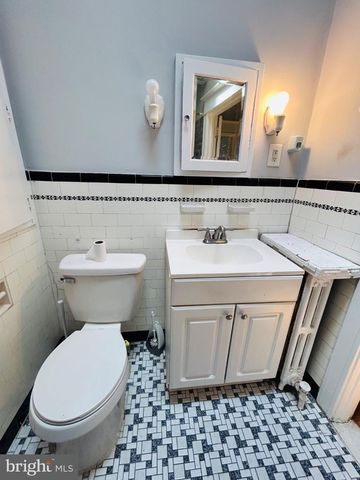 244 HUNTLEY RD, Upper Darby, PA 19082