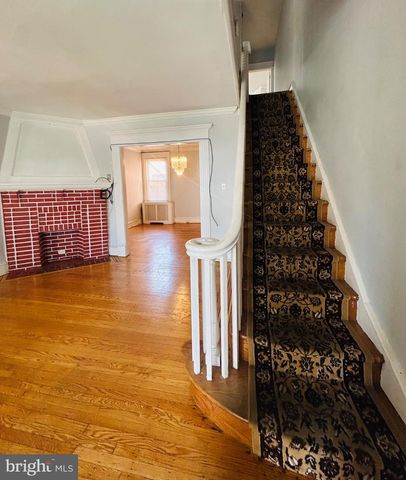244 HUNTLEY RD, Upper Darby, PA 19082