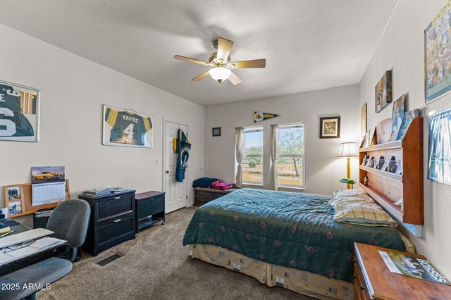 23315 W STAGHORN Lane, Congress, AZ 85332