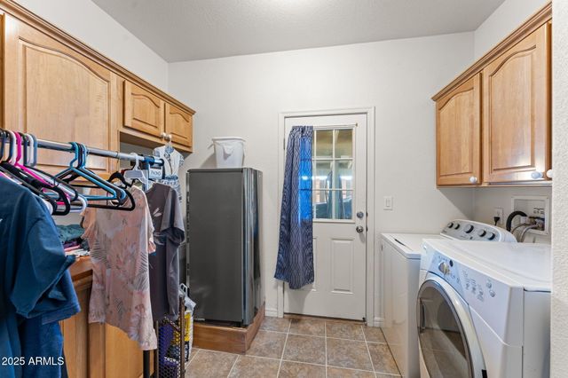 23315 W STAGHORN Lane, Congress, AZ 85332