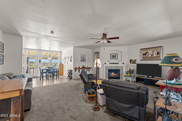 23315 W STAGHORN Lane, Congress, AZ 85332