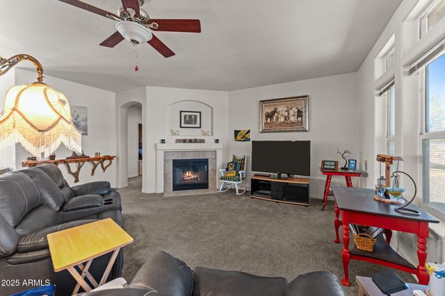 23315 W STAGHORN Lane, Congress, AZ 85332