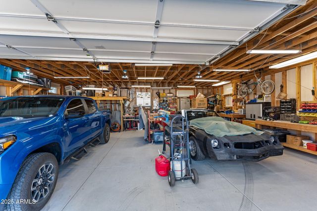 23315 W STAGHORN Lane, Congress, AZ 85332