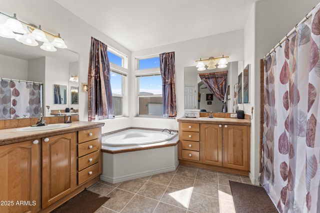 23315 W STAGHORN Lane, Congress, AZ 85332