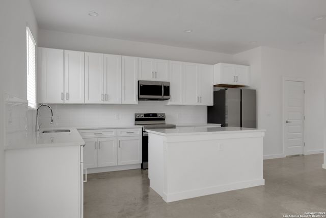 911 Piedmont Ave, San Antonio, TX 78210