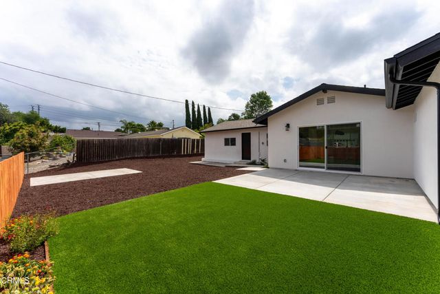 2343 Calle Alucema, Thousand Oaks, CA 91360