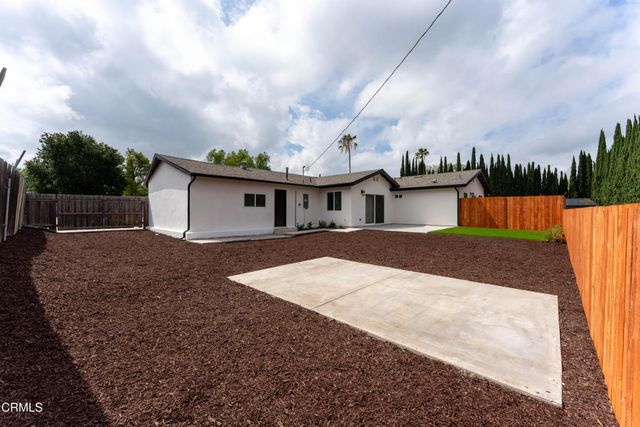 2343 Calle Alucema, Thousand Oaks, CA 91360