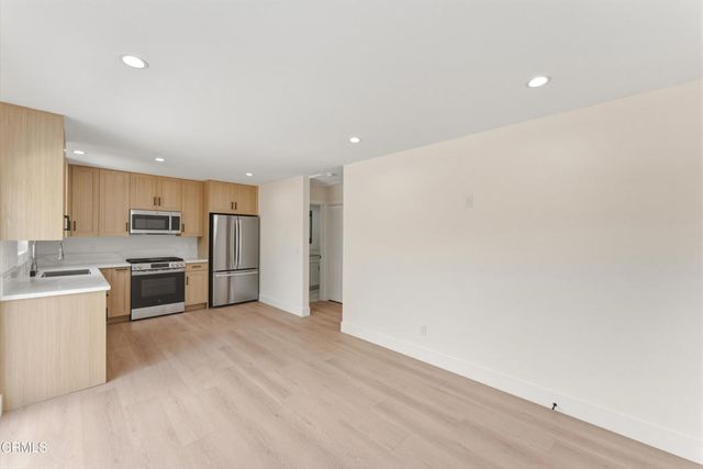 2343 Calle Alucema, Thousand Oaks, CA 91360