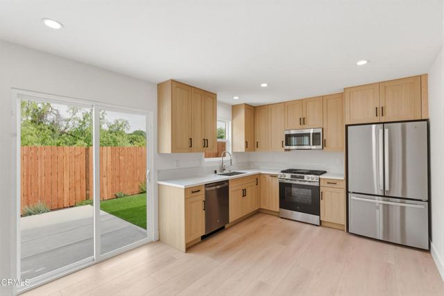 2343 Calle Alucema, Thousand Oaks, CA 91360