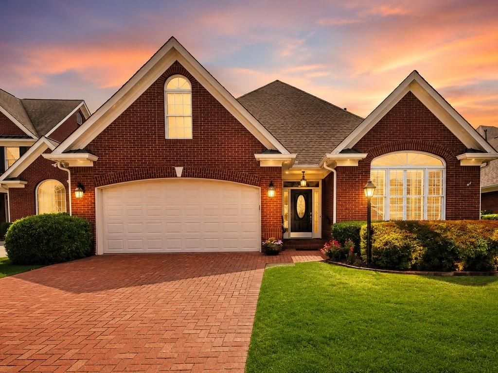 1835 Glenhurst Drive, Snellville, GA 30078