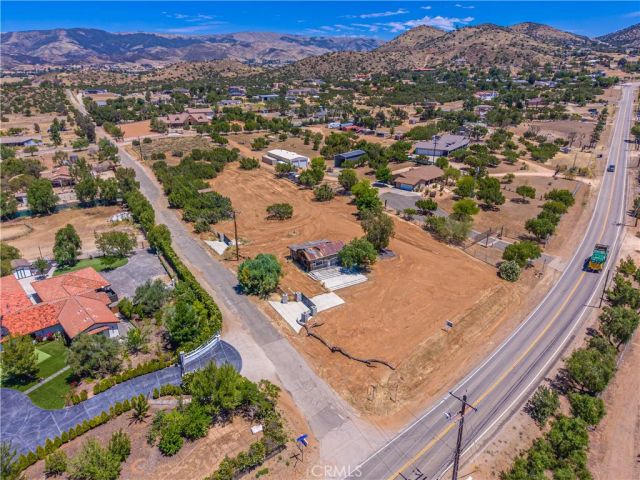 10367 Escondido Canyon, Agua Dulce, CA 91390