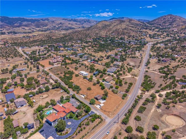 10367 Escondido Canyon, Agua Dulce, CA 91390