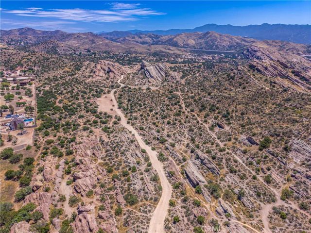 10367 Escondido Canyon, Agua Dulce, CA 91390
