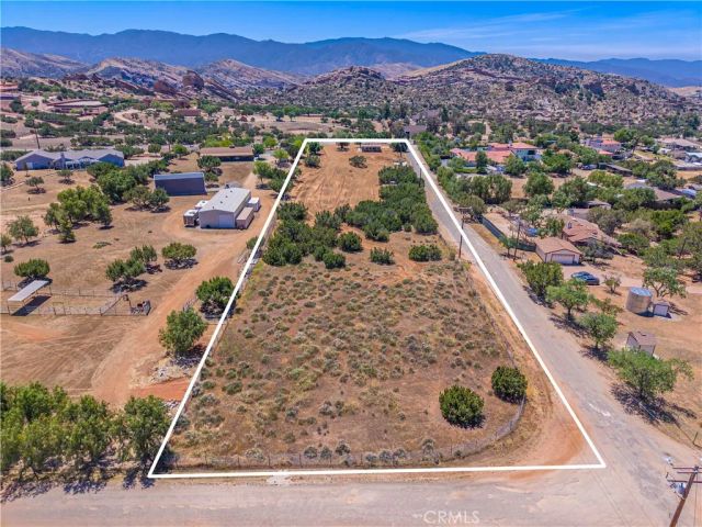 10367 Escondido Canyon, Agua Dulce, CA 91390