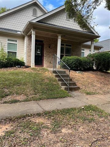 6127 Landers Loop, Fairburn, GA 30213