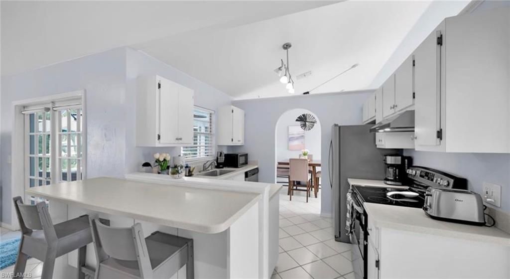 Image 17 of property listing at 3107 SW 15th AVE, Cape Coral, FL 33914