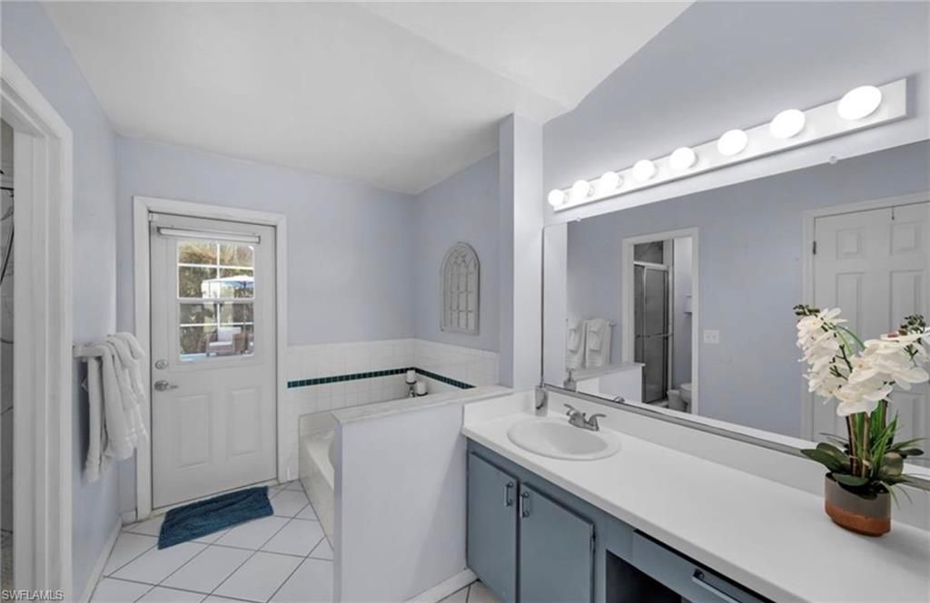 Image 35 of property listing at 3107 SW 15th AVE, Cape Coral, FL 33914