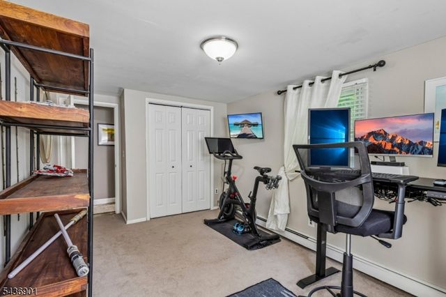 79 W Sheffield St, Oakland Boro, NJ 07436