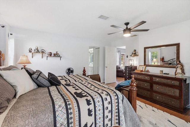 69 PINE STREET, Homosassa, FL 34446