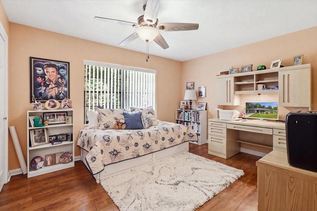 69 PINE STREET, Homosassa, FL 34446