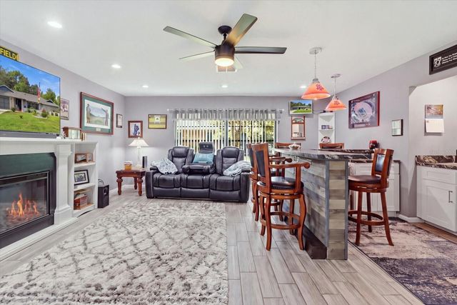 69 PINE STREET, Homosassa, FL 34446