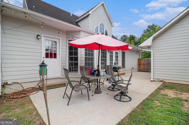 385 EAGLES NEST Circle, Carrollton, GA 30116