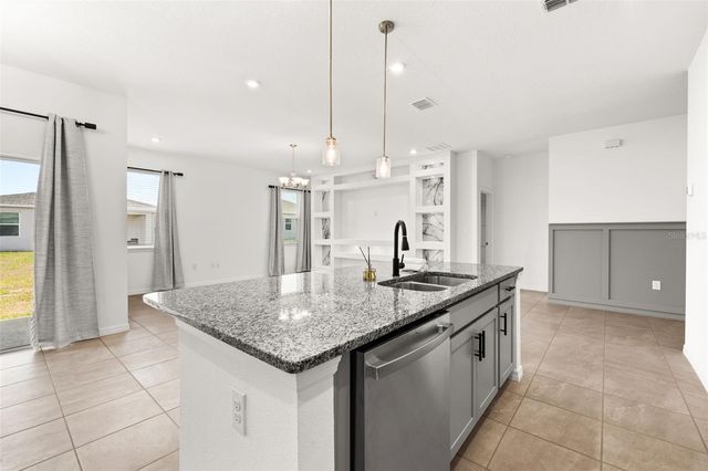 1123 PATRIOT LOOP, Haines City, FL 33844