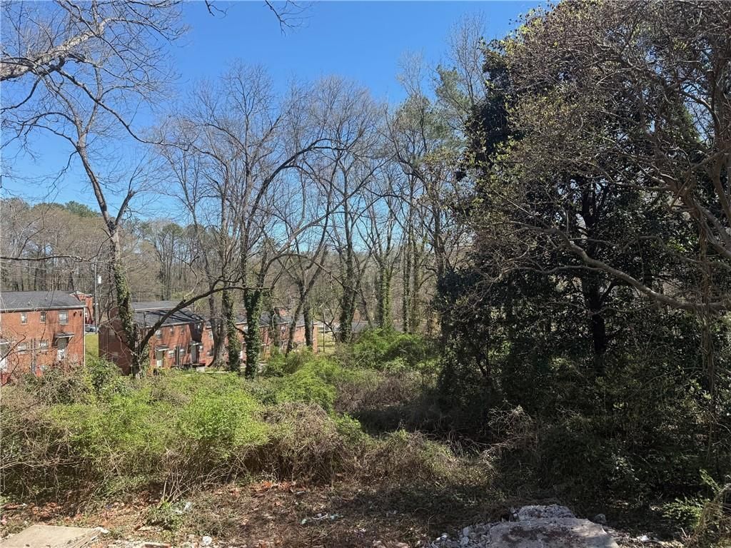 165 W Lake NW Avenue, Atlanta, GA 30314