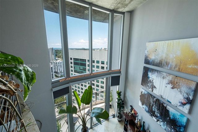 690 SW 1st Ct PHI26, Miami, FL 33130