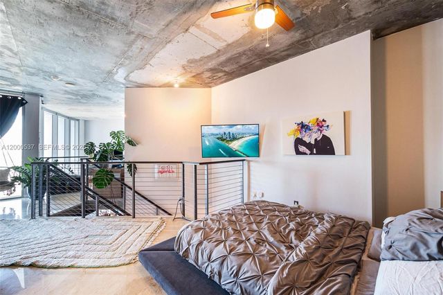 690 SW 1st Ct PHI26, Miami, FL 33130