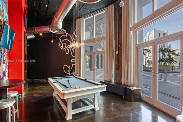 690 SW 1st Ct PHI26, Miami, FL 33130