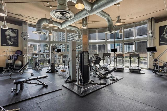 690 SW 1st Ct PHI26, Miami, FL 33130