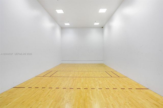 690 SW 1st Ct PHI26, Miami, FL 33130