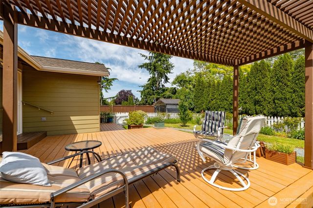 306 S 28th Street, Mount Vernon, WA 98274
