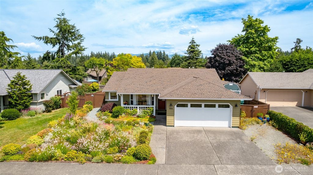306 S 28th Street, Mount Vernon, WA 98274