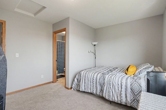 4828 Algonquin Dr Unit 3, Cedar Falls, IA 50613