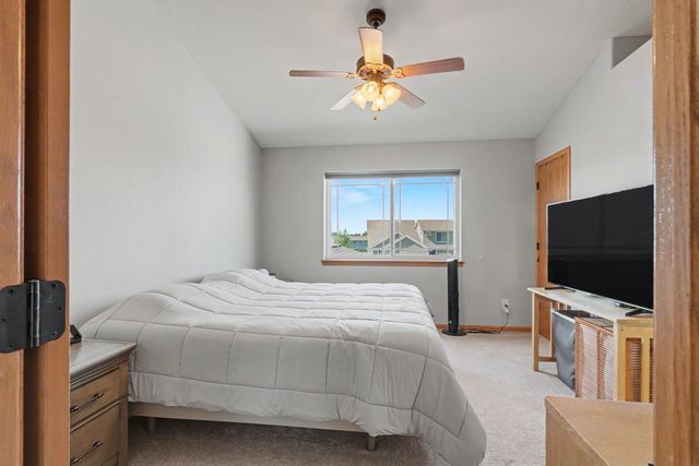 4828 Algonquin Dr Unit 3, Cedar Falls, IA 50613